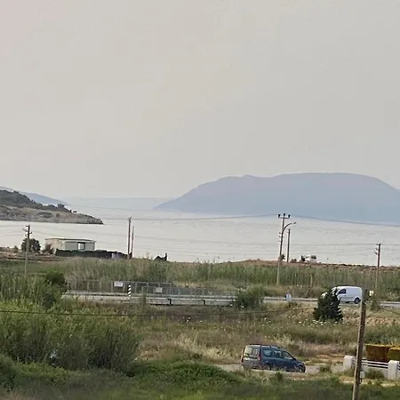 çeşme-müstakıl özel Havuzlu 4 Arti 1
