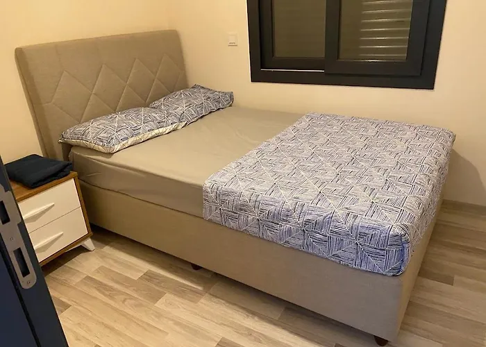 çeşme-müstakıl özel Havuzlu 4 Arti 1 * Çeşme