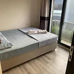 Cesme-muestakil Oezel Havuzlu 4 Arti 1 וילה *