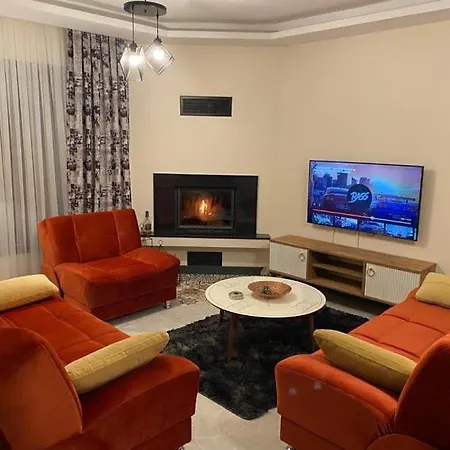 Cesme-muestakil Oezel Havuzlu 4 Arti 1 *