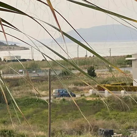 Cesme-muestakil Oezel Havuzlu 4 Arti 1 *