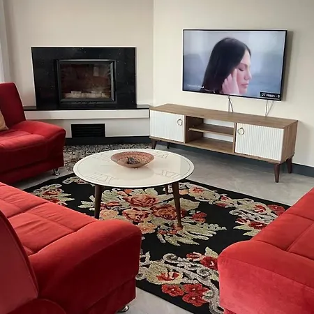 Villa Cesme-muestakil Oezel Havuzlu 4 Arti 1 Çeşme