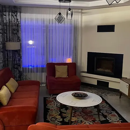 Cesme-muestakil Oezel Havuzlu 4 Arti 1 Çeşme